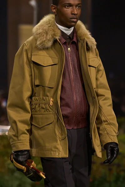Look 102